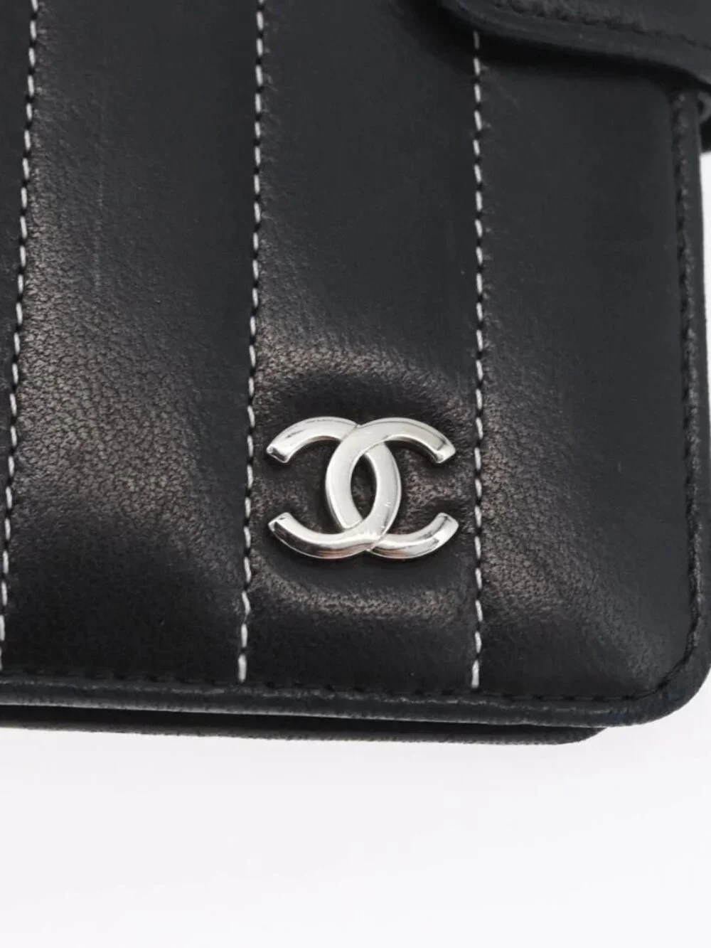 CHANEL Mademoiselle Agenda Day Planner Cover Leather Silver Black CC Auth mr2185